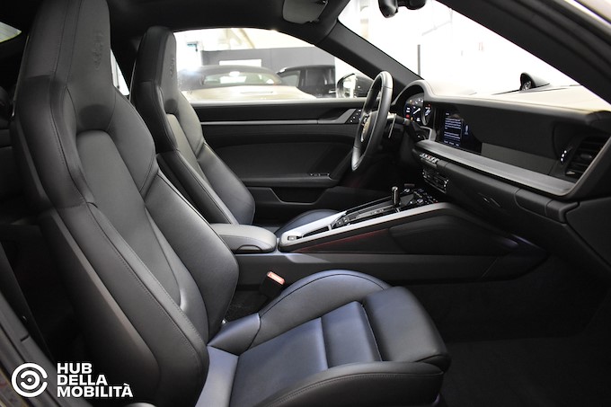 PORSCHE 911 Carrera S